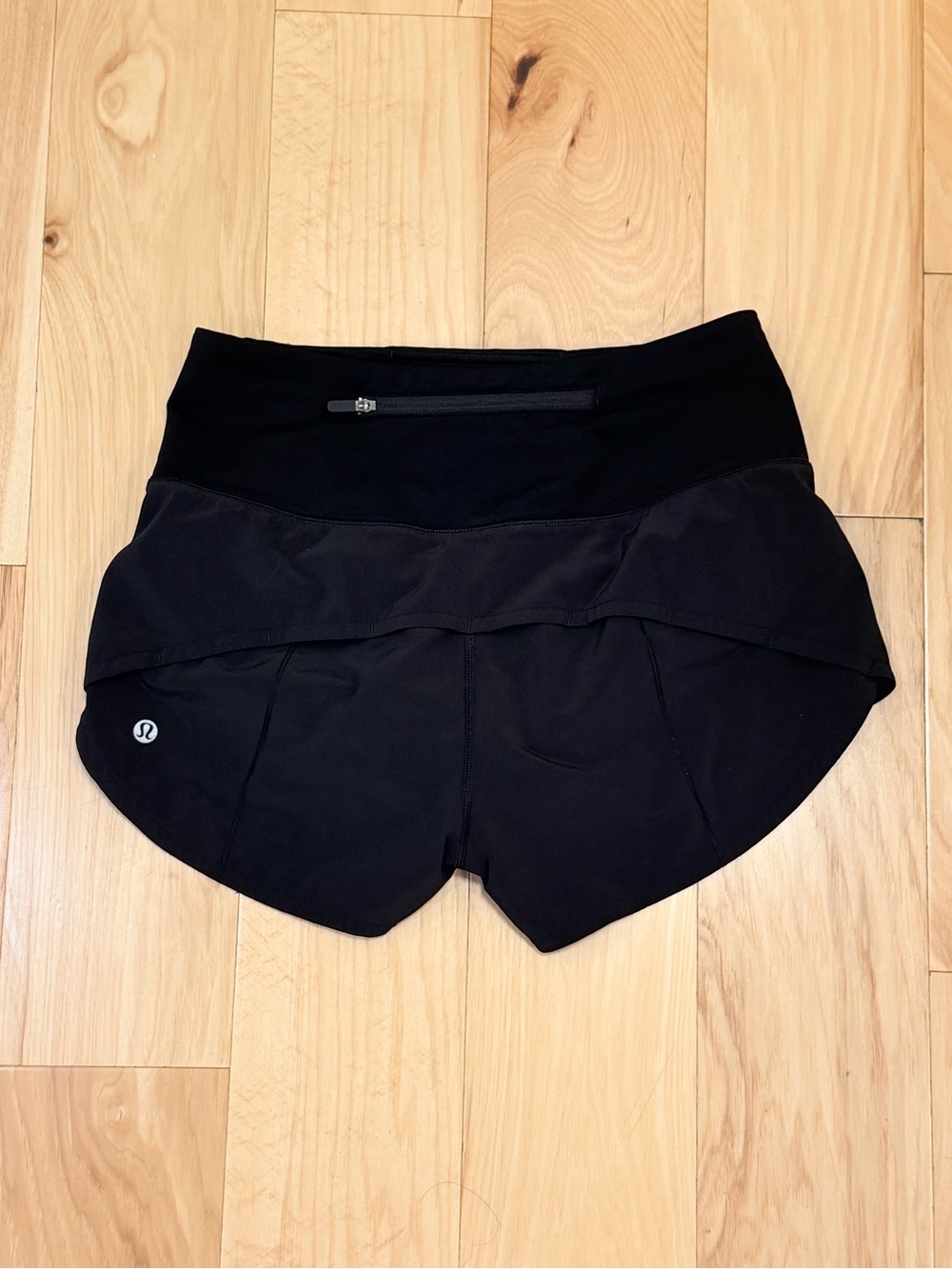 Lululemon Women’s Speed Up Short Hi-Rise 2.5"